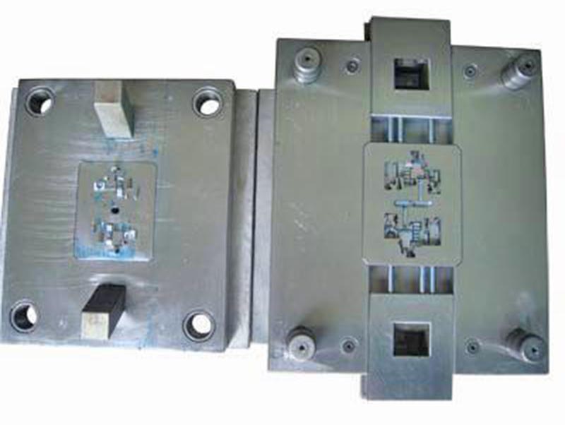 定兴精密塑料模-01